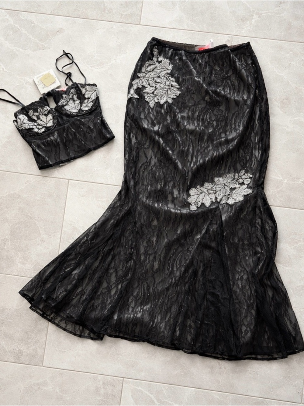 Free People Bali Meet Me At Midnight Lacy Floral Set Size Large NWT $300 - Picture 4 of 16